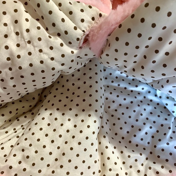 🎉HP🎉Gorgeous Pink&White Faux Fur Gem/Flower Coat - Picture 6 of 8